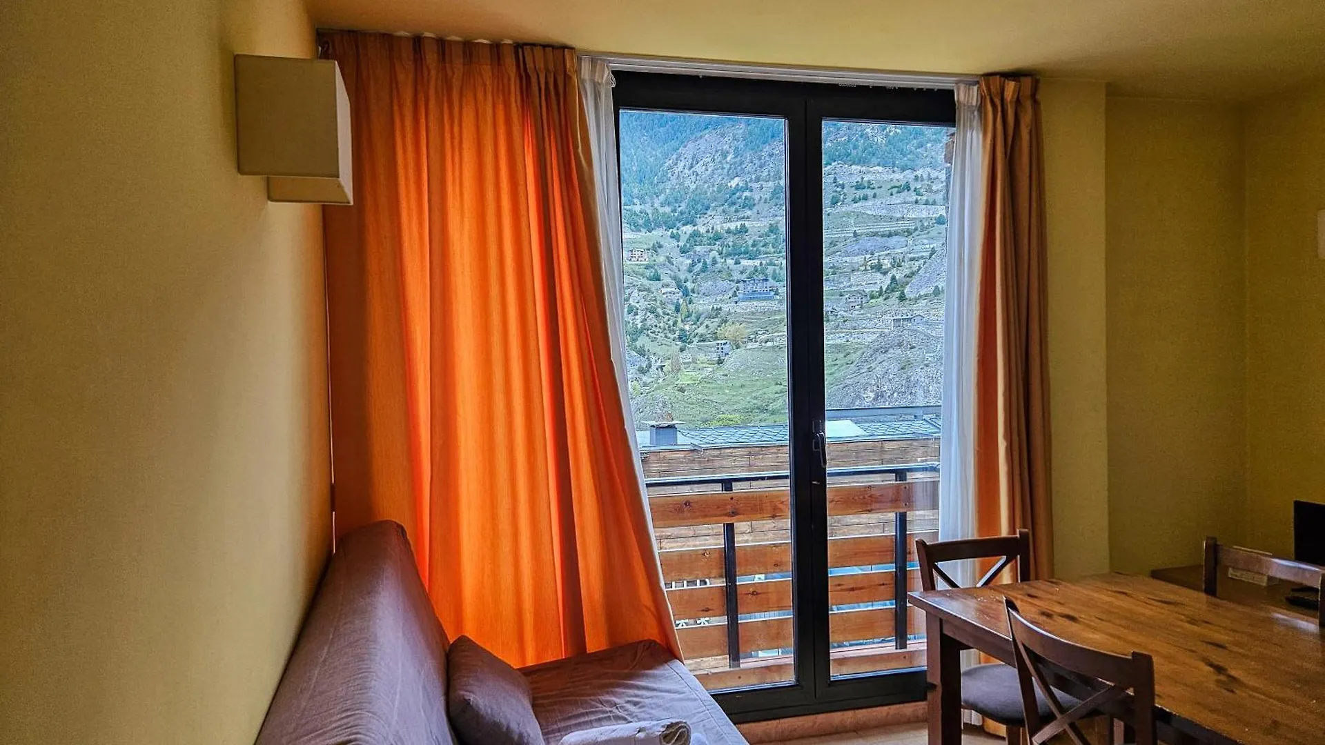 Apartamentos Canillo Ribagrossa 3000 Lägenhet