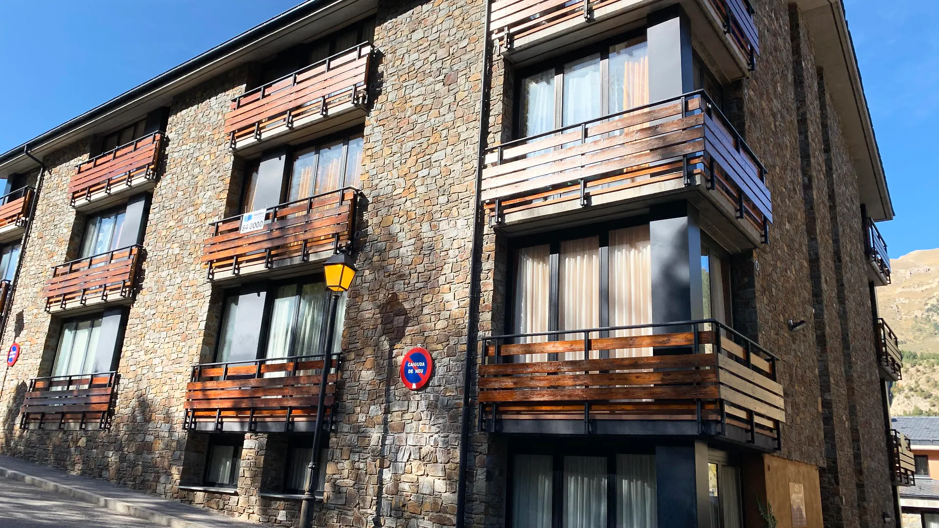 Apartamentos Canillo Ribagrossa 3000